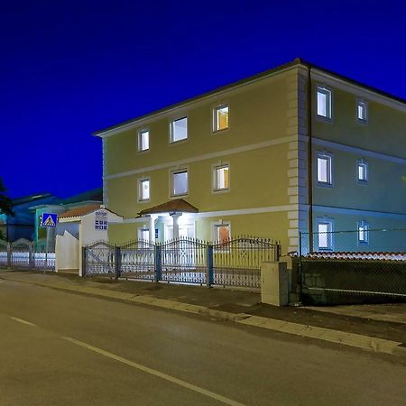 Apartments Lulic Crikvenica Exterior foto